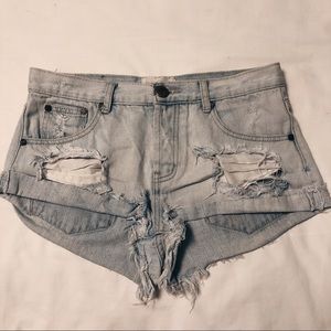 SOLD - ONE TEASPOON LIGHT WASH BANDITS SZ 26